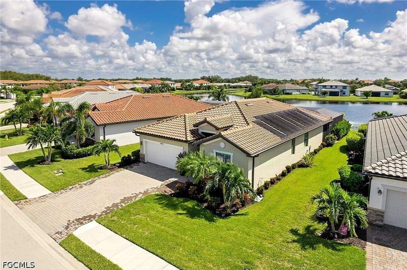 4 bedroom SingleFamilyResidence at 11921 Arbor Trace Dr, Arborwood Preserve, Fort Myers — photo 5