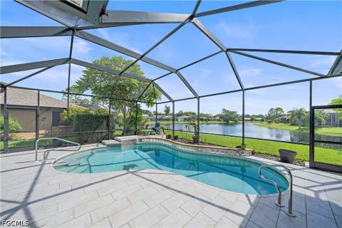 19291 Pine Glen Dr, Fort Myers FL - photo 6 of 40