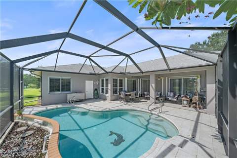 19291 Pine Glen Dr, Fort Myers FL - photo 8 of 40