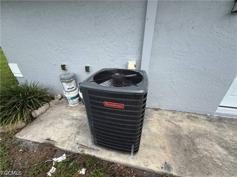 2401 Fisher Ct, Lehigh Acres FL - photo 23 of 55