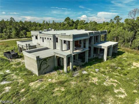 6729 Penzance Blvd, Fort Myers FL - photo 24 of 50