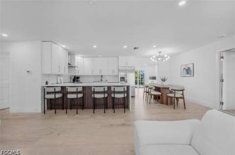 4625 Forest Glen Dr, North Fort Myers FL - photo 11 of 44