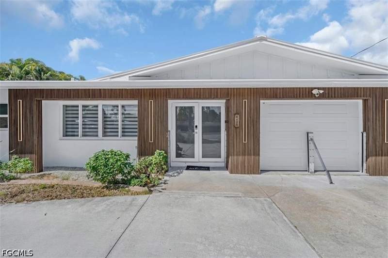 3 bedroom SingleFamilyResidence at 4625 Forest Glen Dr, Waterway Estates, North Fort Myers — photo 2