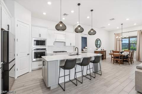 9831 Everglades Dr, Naples FL - photo 8 of 41