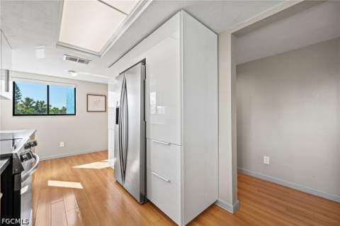 2711 First St 304, Fort Myers FL - photo 10 of 46