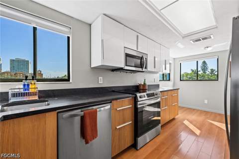 2711 First St 304, Fort Myers FL - photo 8 of 46