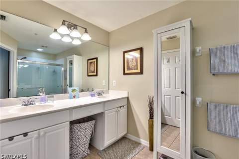 15591 Marcello Cir 143, Naples FL - photo 16 of 28