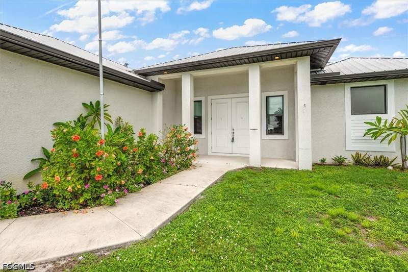 3 bedroom SingleFamilyResidence at 14141 Roof St, Buckingham, Fort Myers — photo 2