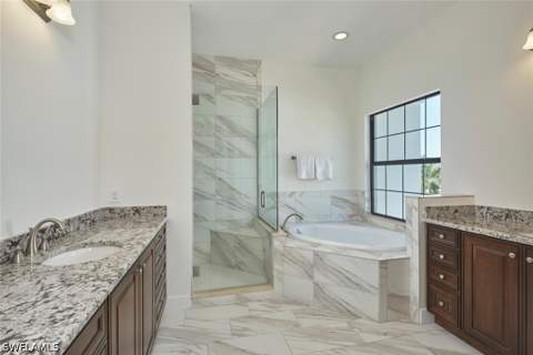 4570 Colony Villas Dr 3, Bonita Springs FL - photo 12 of 34