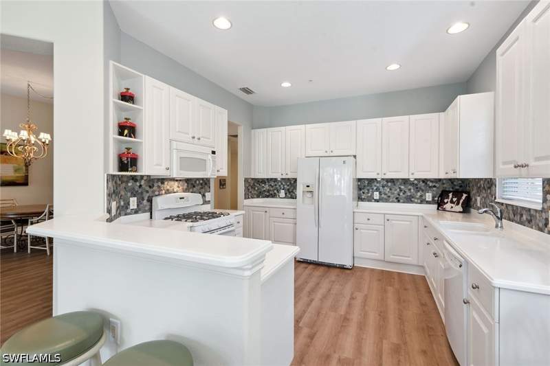 3 bedroom Condominium at 3053 Aviamar Cir 101, Marengo, Naples — photo 4