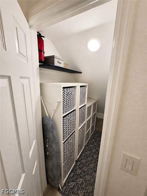 2884 Citrus St, Naples FL - photo 17 of 26