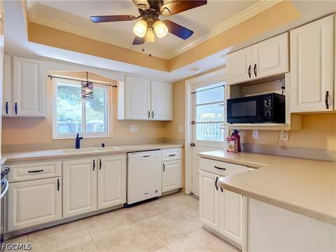 842 Pangola Dr, North Fort Myers FL - photo 19 of 50