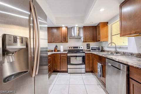 8751 Lateen Ln 102, Fort Myers FL - photo 13 of 49