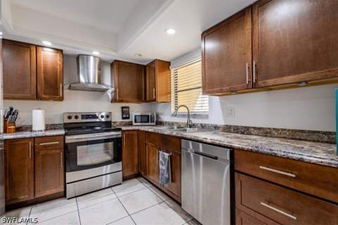 8751 Lateen Ln 102, Fort Myers FL - photo 14 of 49