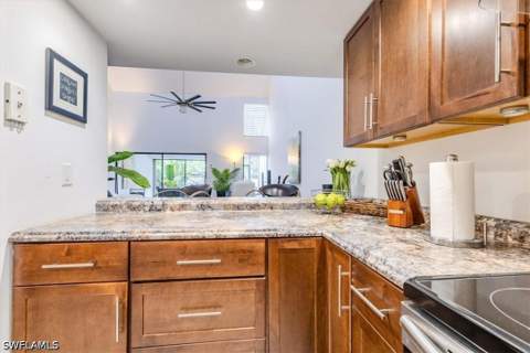 8751 Lateen Ln 102, Fort Myers FL - photo 17 of 49
