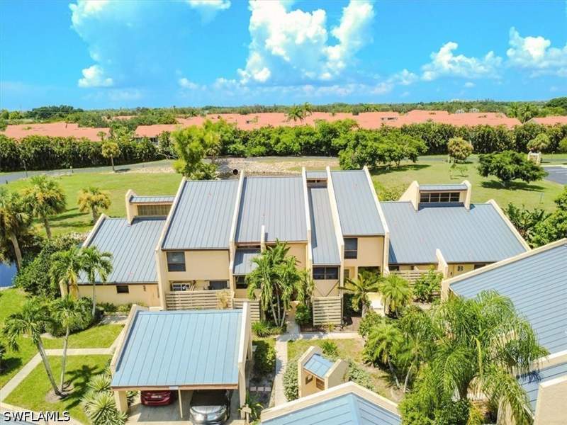 3 bedroom Townhouse at 8751 Lateen Ln 102, Paddle Creek, Fort Myers — photo 2