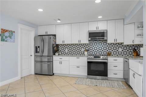 1072 Wisconsin Dr, Naples FL - photo 10 of 40