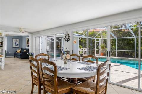 1072 Wisconsin Dr, Naples FL - photo 16 of 40