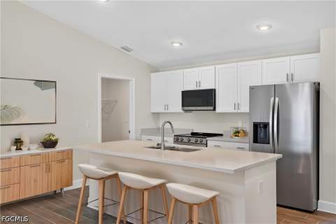312 NW 18th Ave, Cape Coral FL - photo 10 of 32