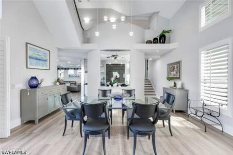 375 Germain Ave, Naples FL - photo 15 of 50