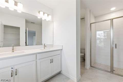 271 Lakeside Breeze Way, Lehigh Acres FL - photo 10 of 13