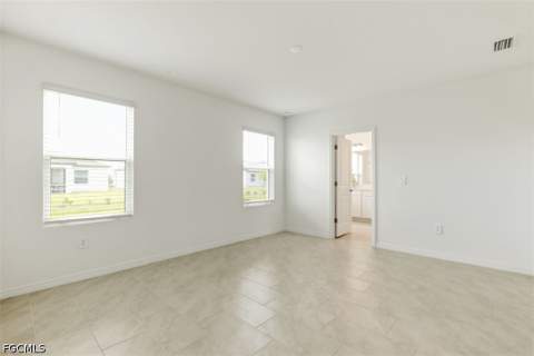 271 Lakeside Breeze Way, Lehigh Acres FL - photo 8 of 13
