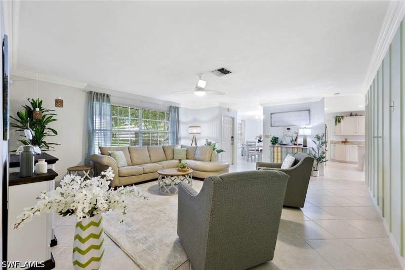 3 bedroom SingleFamilyResidence at 601 97th Ave N, Naples Park, Naples — photo 4