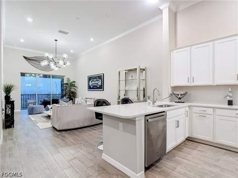 11841 Venetian Lagoon Dr 203, Fort Myers FL - photo 13 of 45