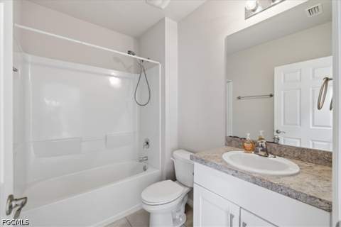 10601 Crossback Ln, Lehigh Acres FL - photo 14 of 49