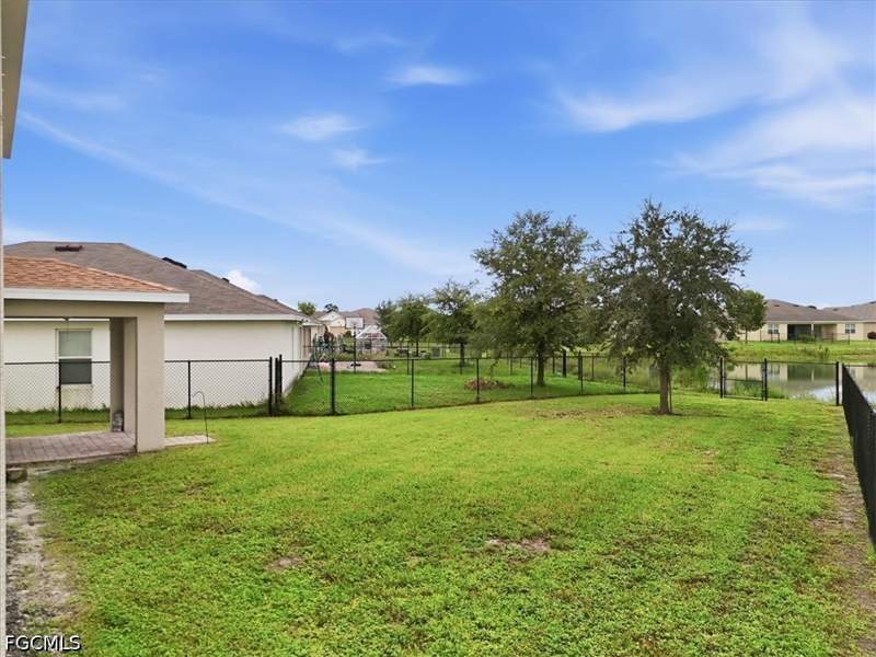 5 bedroom SingleFamilyResidence at 10601 Crossback Ln, Marblebrook, Lehigh Acres — photo 2