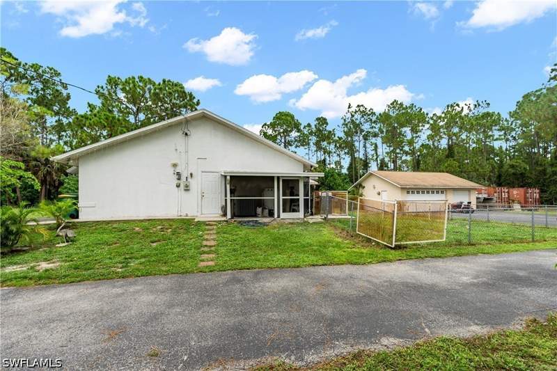 4 bedroom SingleFamilyResidence at 280 14th St SE, Golden Gate Estates, Naples — photo 3