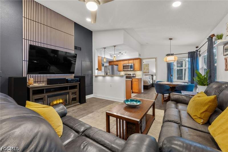 2 bedroom Condominium at 12620 Equestrian Cir 1710, Venetian Palms, Fort Myers — photo 5