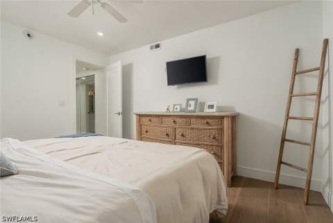 1100 8th Ave S 105A, Naples FL - photo 12 of 27