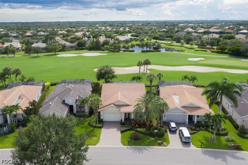 3 bedroom SingleFamilyResidence at 12625 Fairway Cove Ct, Fairway Cove, Fort Myers — photo 3