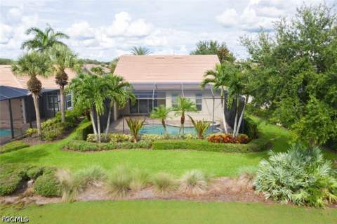 12625 Fairway Cove Ct, Fort Myers FL - photo 6 of 39