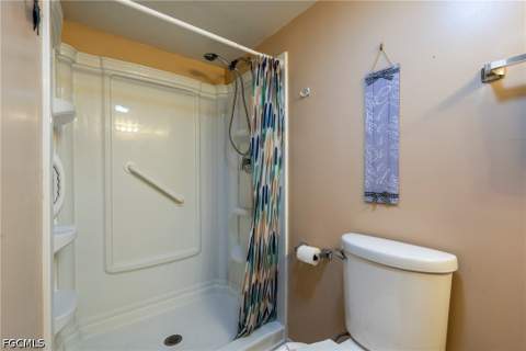 5558 Palm Beach Blvd 14, Fort Myers FL - photo 14 of 33