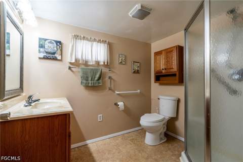 5558 Palm Beach Blvd 14, Fort Myers FL - photo 18 of 33