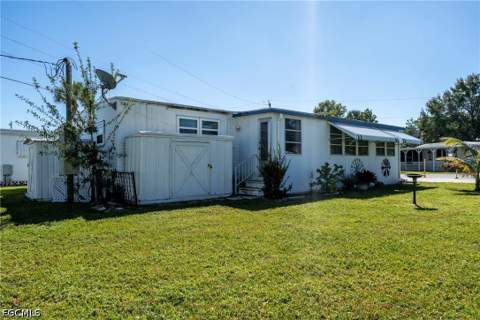 5558 Palm Beach Blvd 14, Fort Myers FL - photo 21 of 33