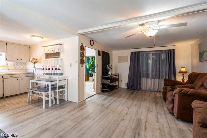 2 bedroom ManufacturedHome at 5558 Palm Beach Blvd 14, Sun-N-Fun Mobile Home Village, Fort Myers — photo 5
