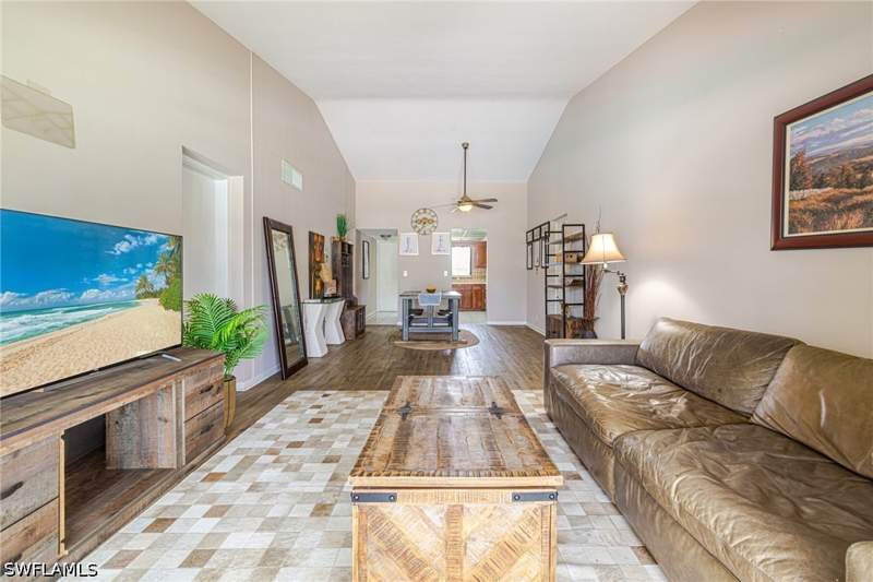 2 bedroom Condominium at 4216 SE 4th Pl 12, Country Club Estates, Cape Coral — photo 2