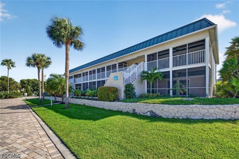 2 bedroom Condominium at 827 E Gulf Dr M-7, Sanibel Arms West Condo, Sanibel — photo 3