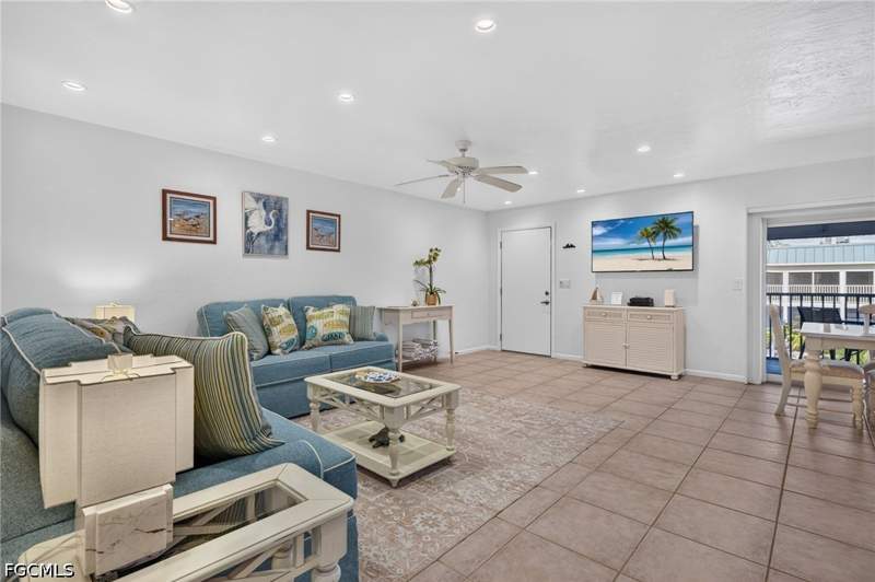 2 bedroom Condominium at 827 E Gulf Dr M-7, Sanibel Arms West Condo, Sanibel — photo 5