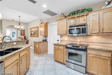 3278 Sunset Key Cir 101, Punta Gorda FL - photo 16 of 38