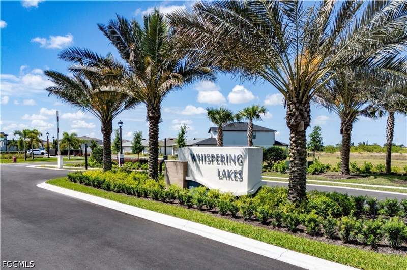 3 bedroom SingleFamilyResidence at 318 Lakeside Hideaway Ln, Whispering Lakes, Lehigh Acres — photo 2