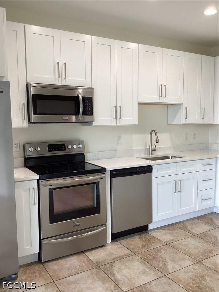 3 bedroom Condominium at 9806 N Roundstone Cir, Timberwalk, Fort Myers — photo 2