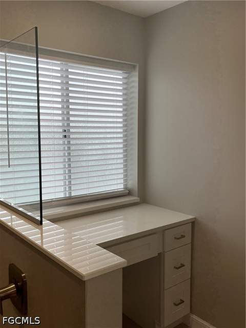 9806 N Roundstone Cir, Fort Myers FL - photo 9 of 44