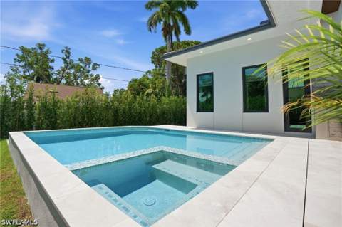 1150 8th Ter N, Naples FL - photo 13 of 47
