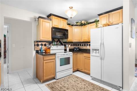 457 Grenier Dr, North Fort Myers FL - photo 14 of 33