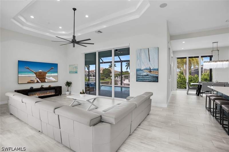 4 bedroom SingleFamilyResidence at 384 S Heathwood Dr, Marco Island, Marco Island — photo 4