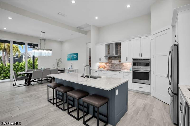 4 bedroom SingleFamilyResidence at 384 S Heathwood Dr, Marco Island, Marco Island — photo 5